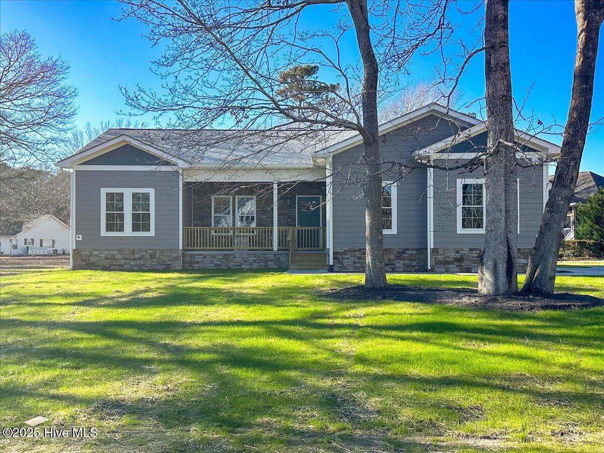 1812 Sandalwood Drive SW