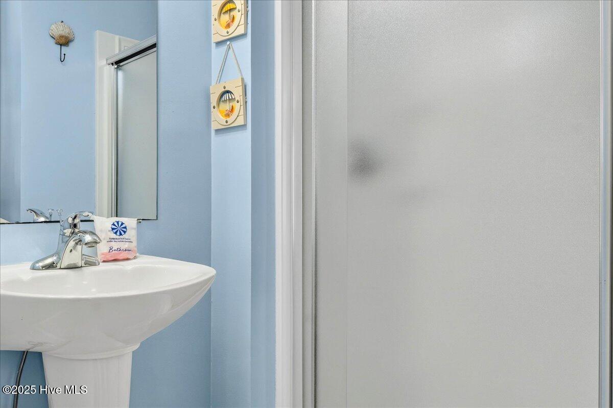 192 Ocean Boulevard W