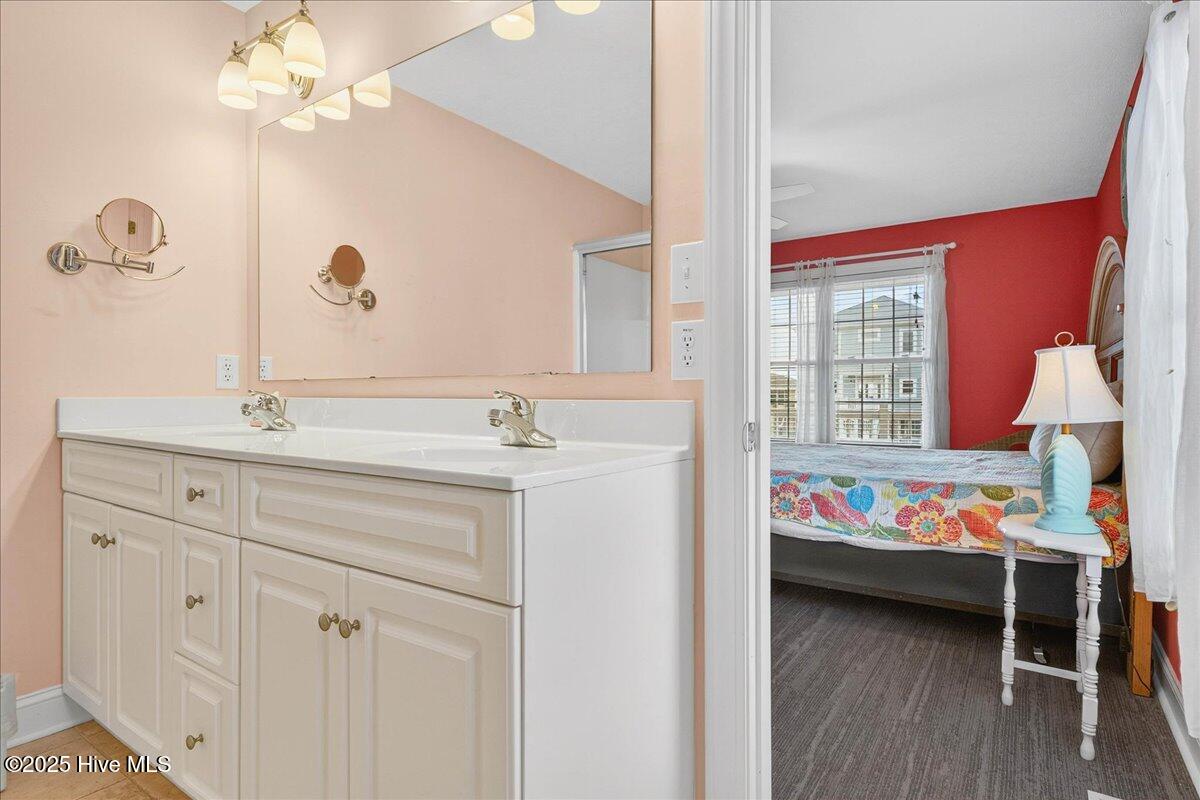 192 Ocean Boulevard W