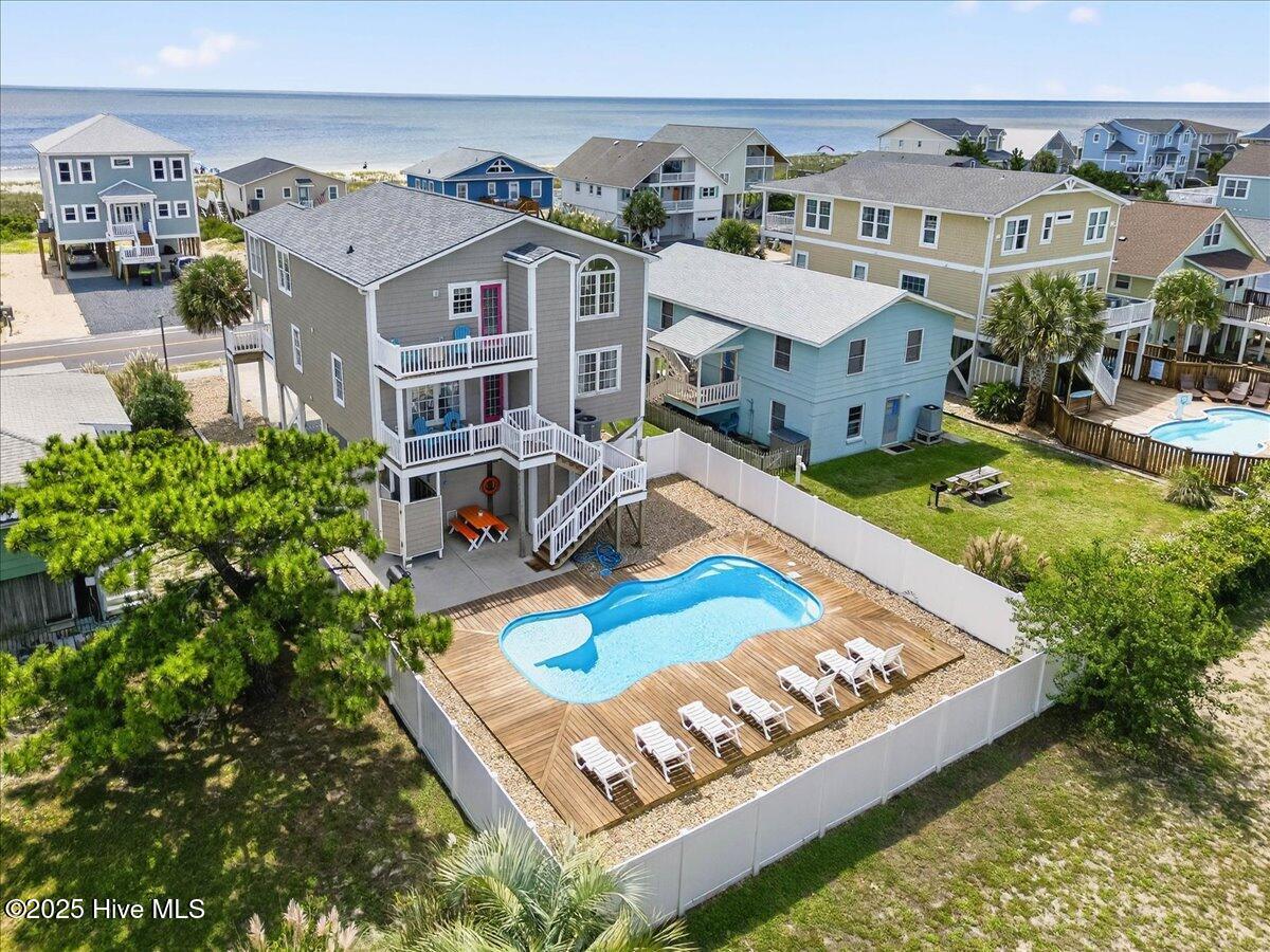 192 Ocean Boulevard W