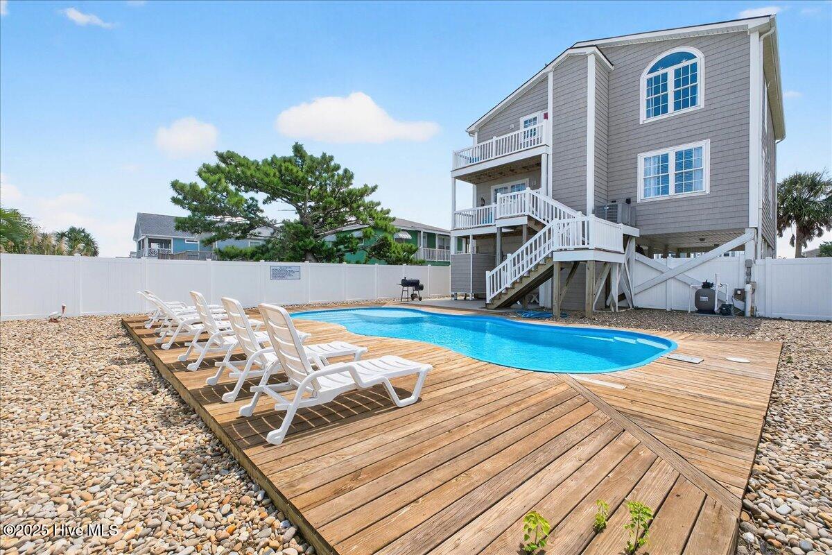192 Ocean Boulevard W