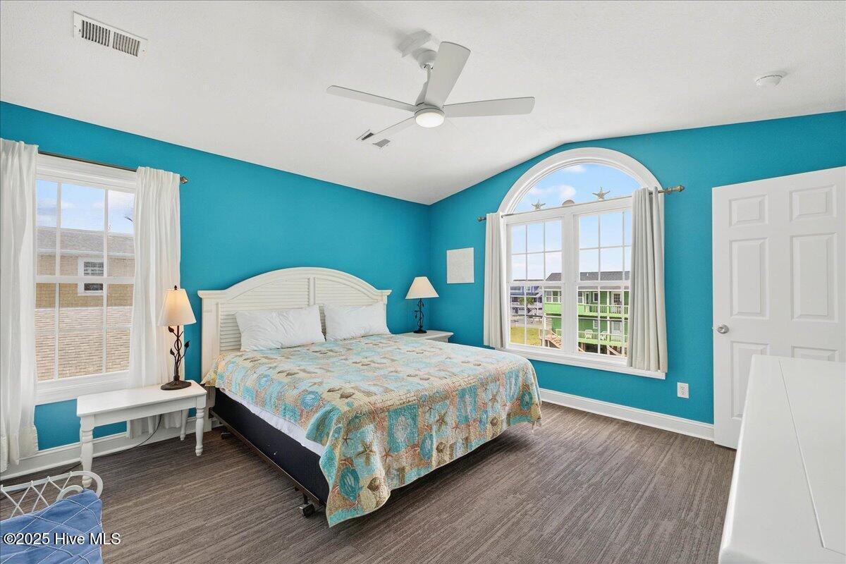 192 Ocean Boulevard W