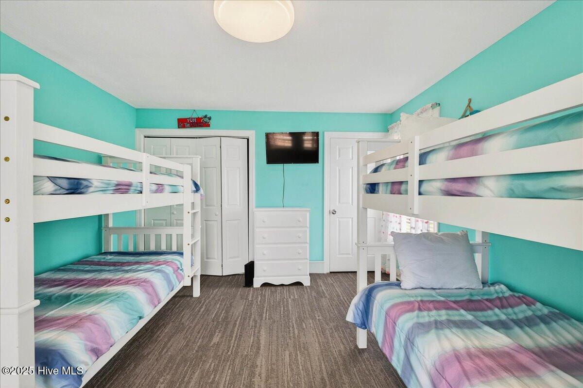 192 Ocean Boulevard W