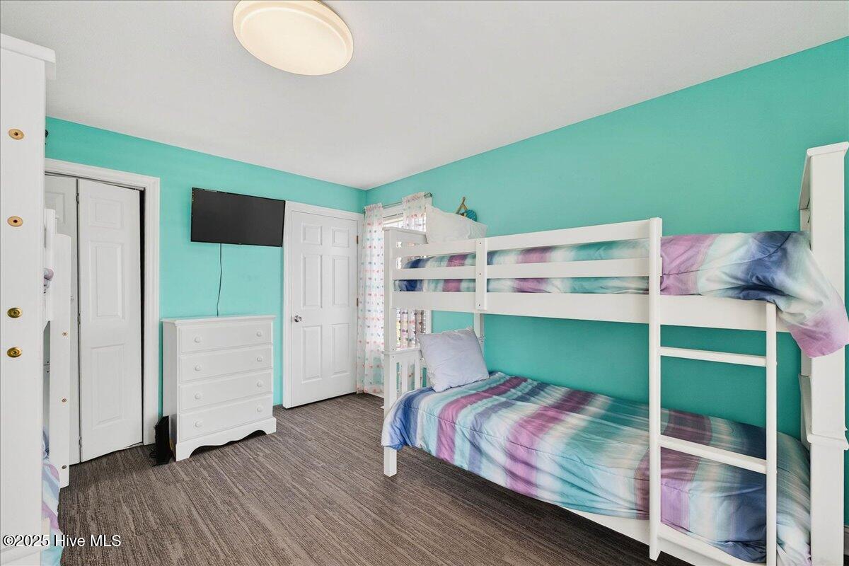 192 Ocean Boulevard W