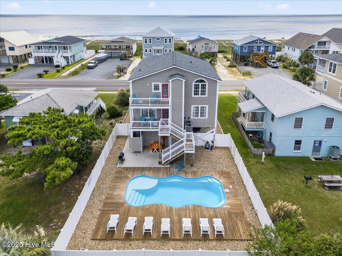 192 Ocean Boulevard W