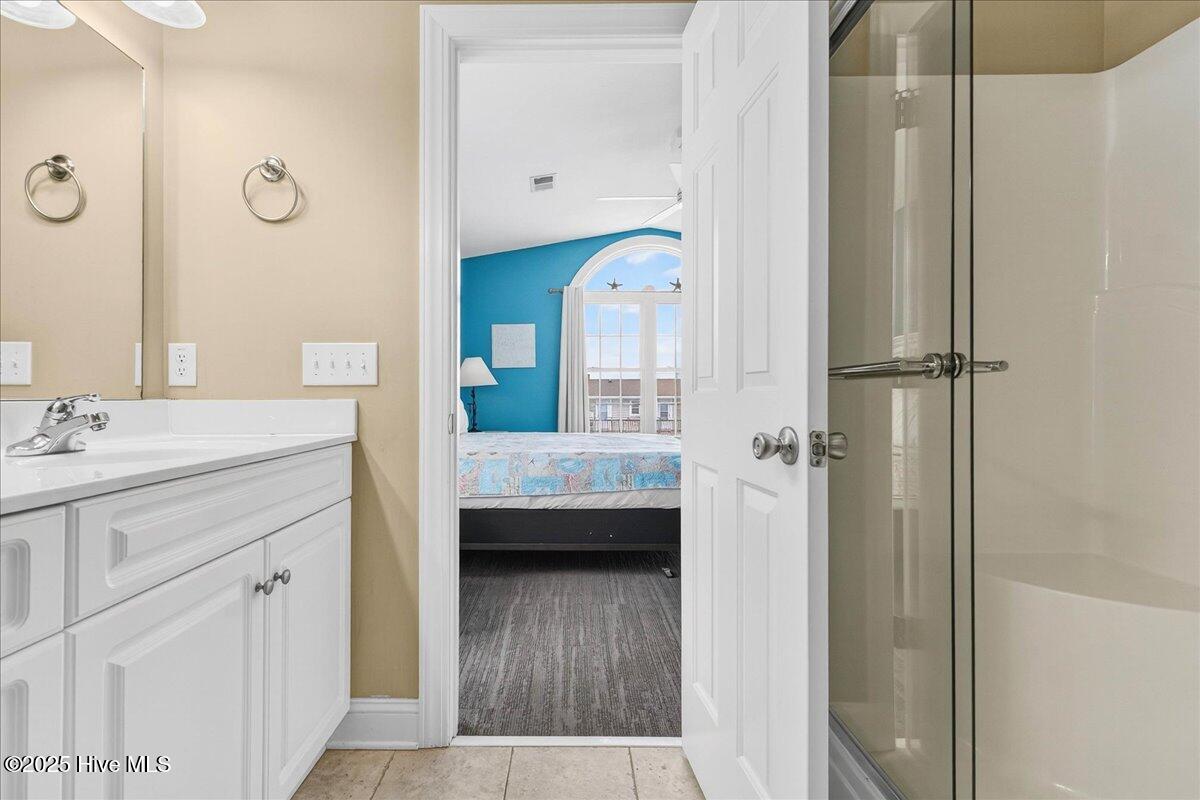 192 Ocean Boulevard W