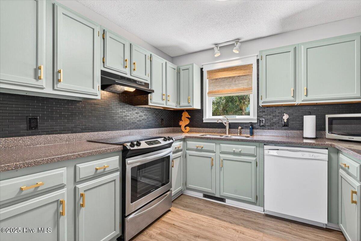 292 E Second Street