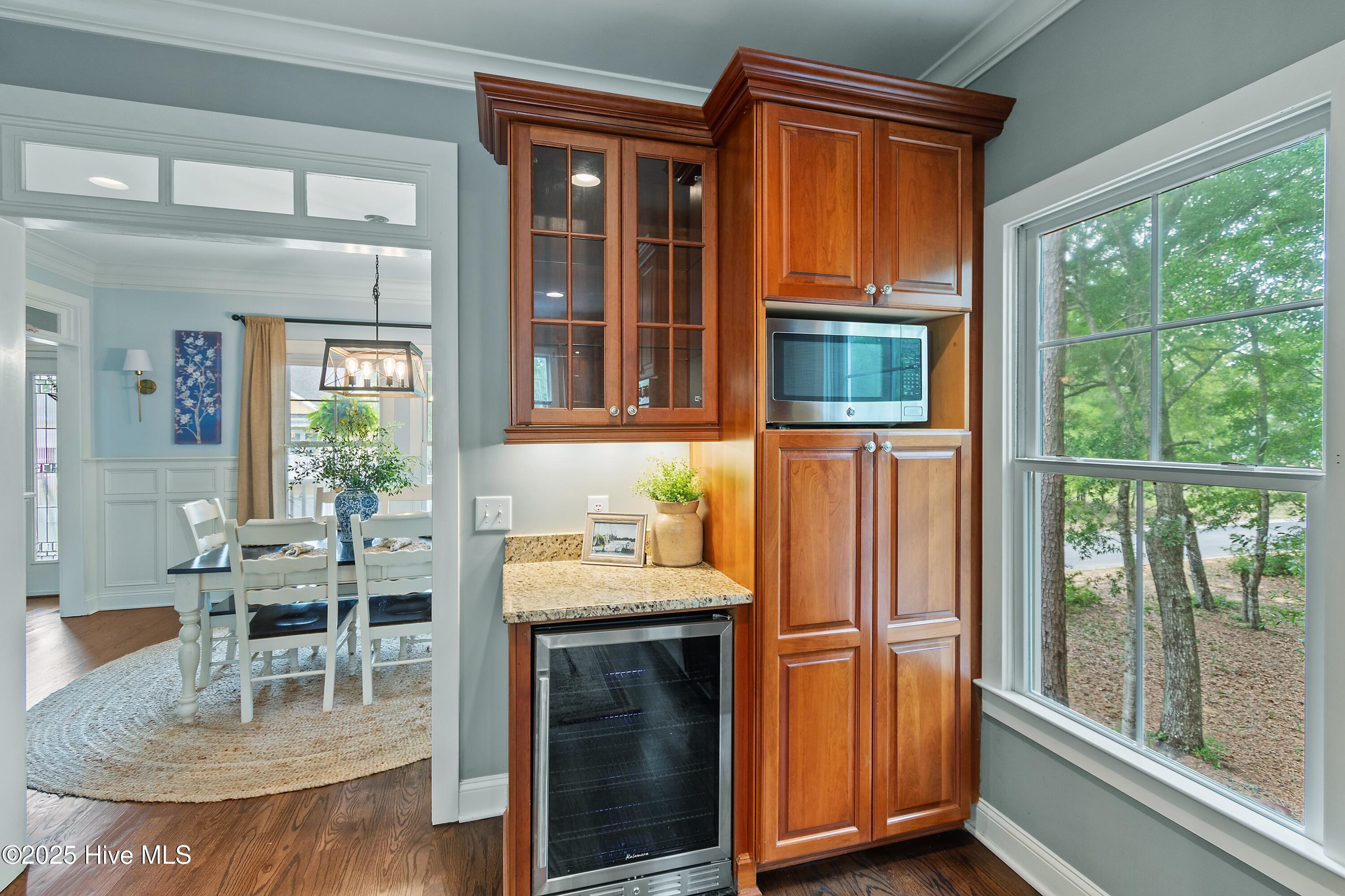 1086 Ferry Landing Drive SW