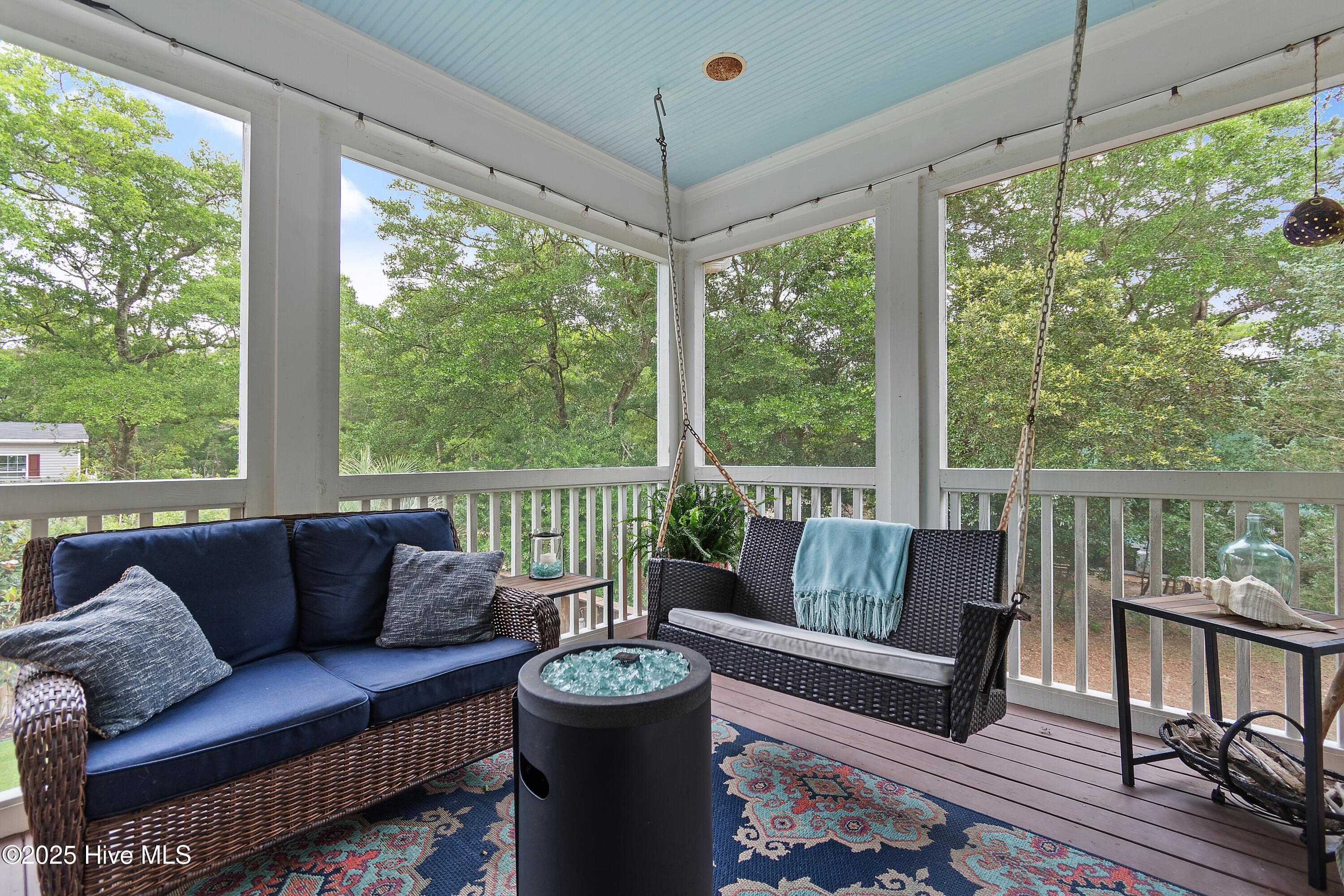 1086 Ferry Landing Drive SW