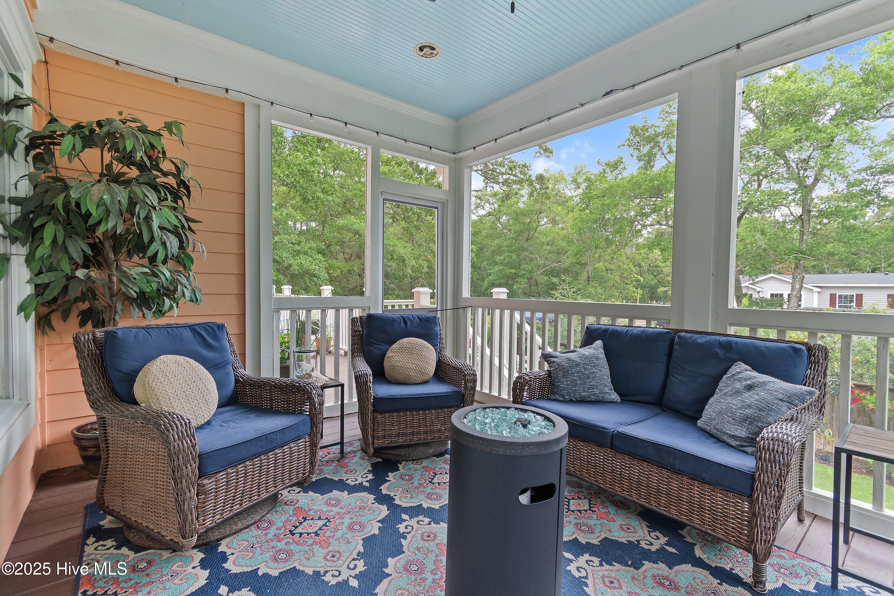 1086 Ferry Landing Drive SW