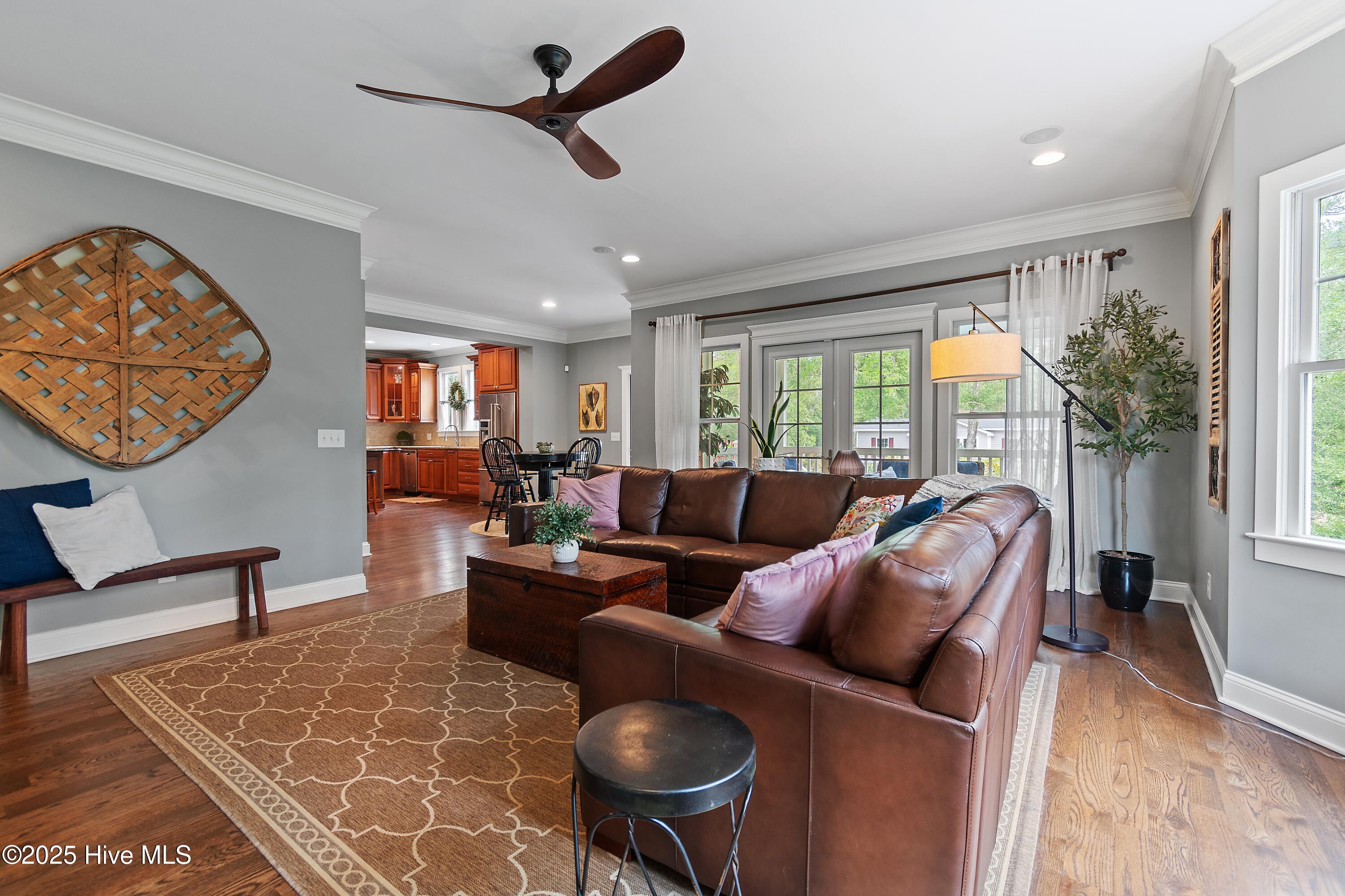 1086 Ferry Landing Drive SW