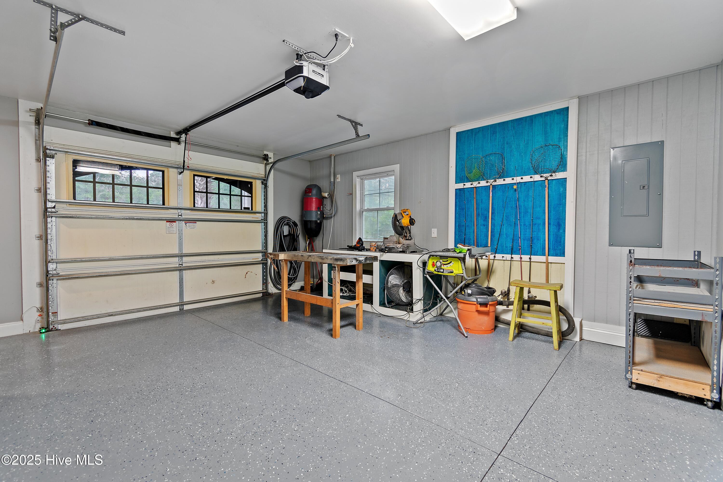 1086 Ferry Landing Drive SW