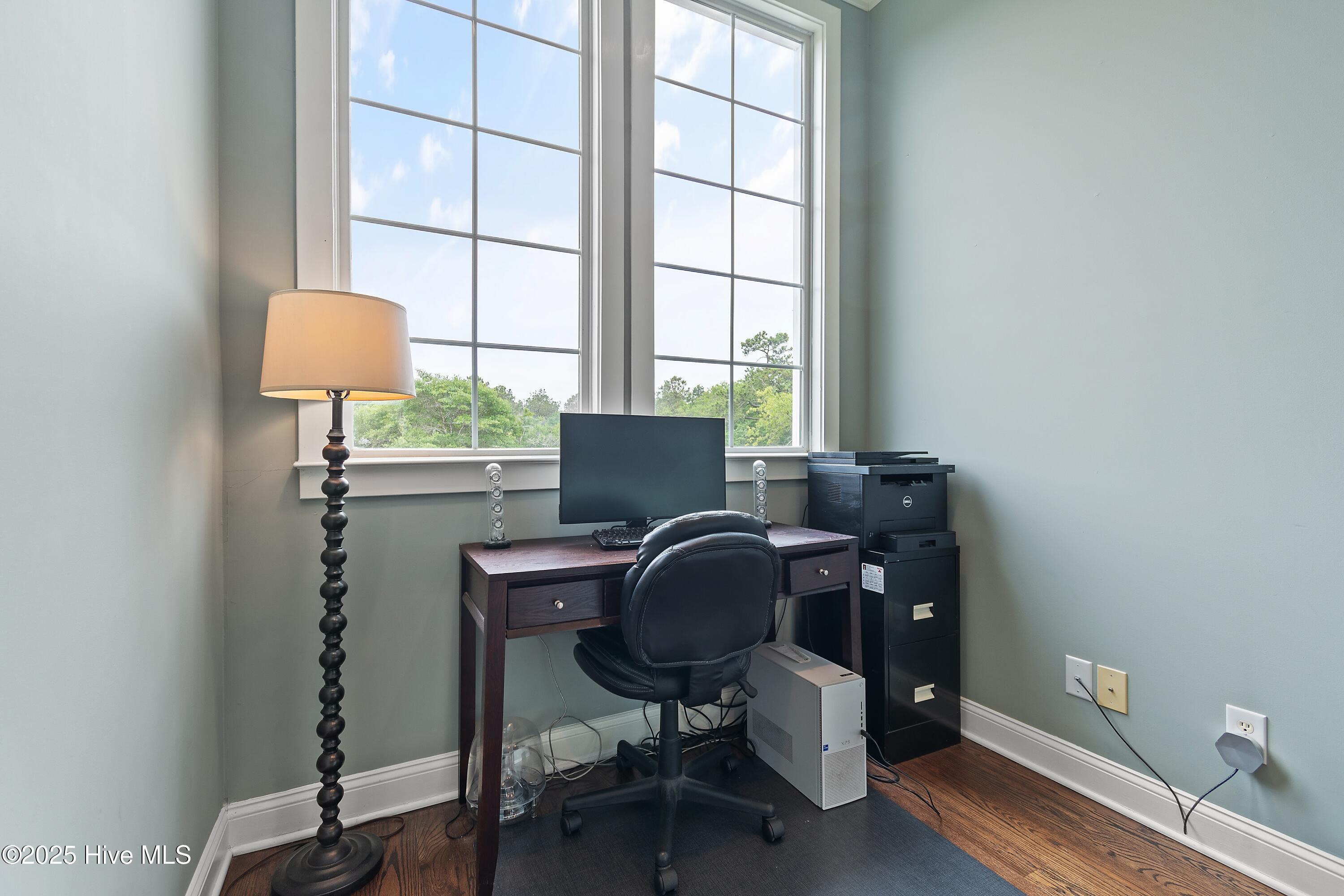 1086 Ferry Landing Drive SW