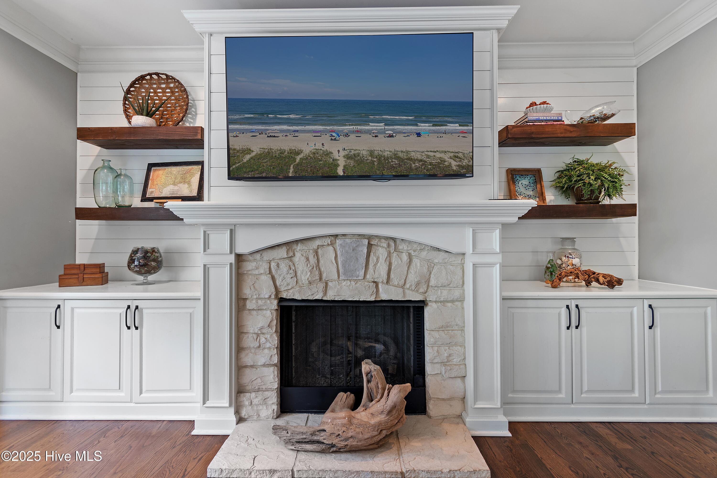 1086 Ferry Landing Drive SW