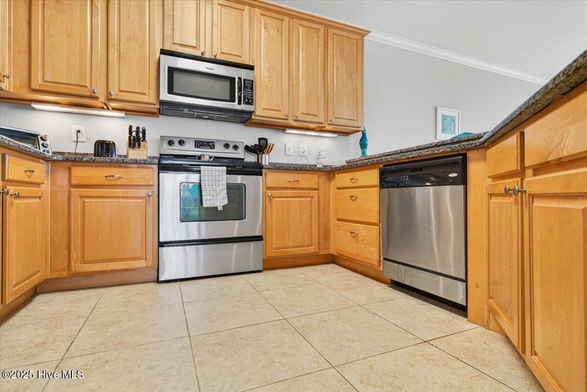 7265 Seashell Lane SW, Unit 409