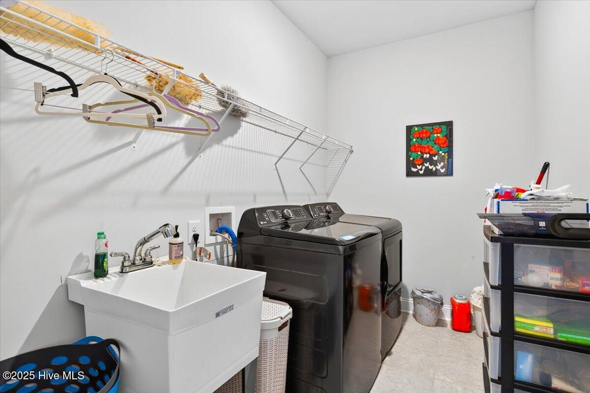 9470 Barnstormer Drive