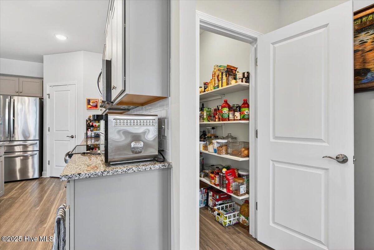 9470 Barnstormer Drive