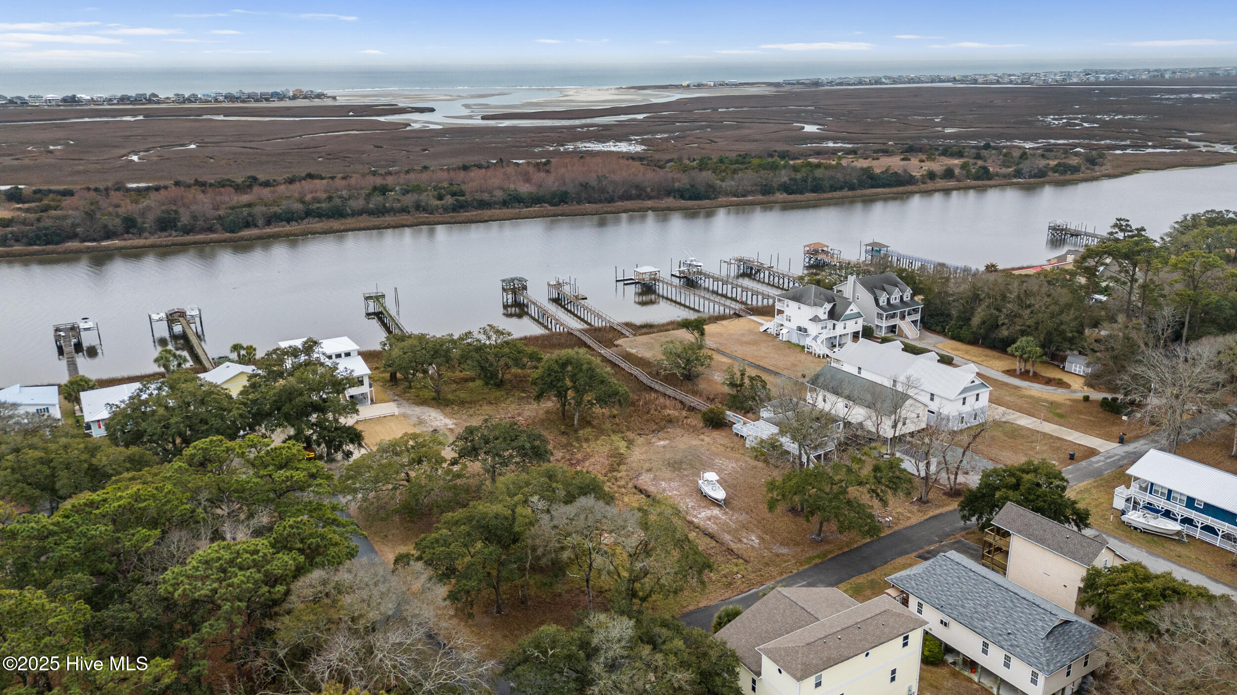 2016 Camelot Drive SW