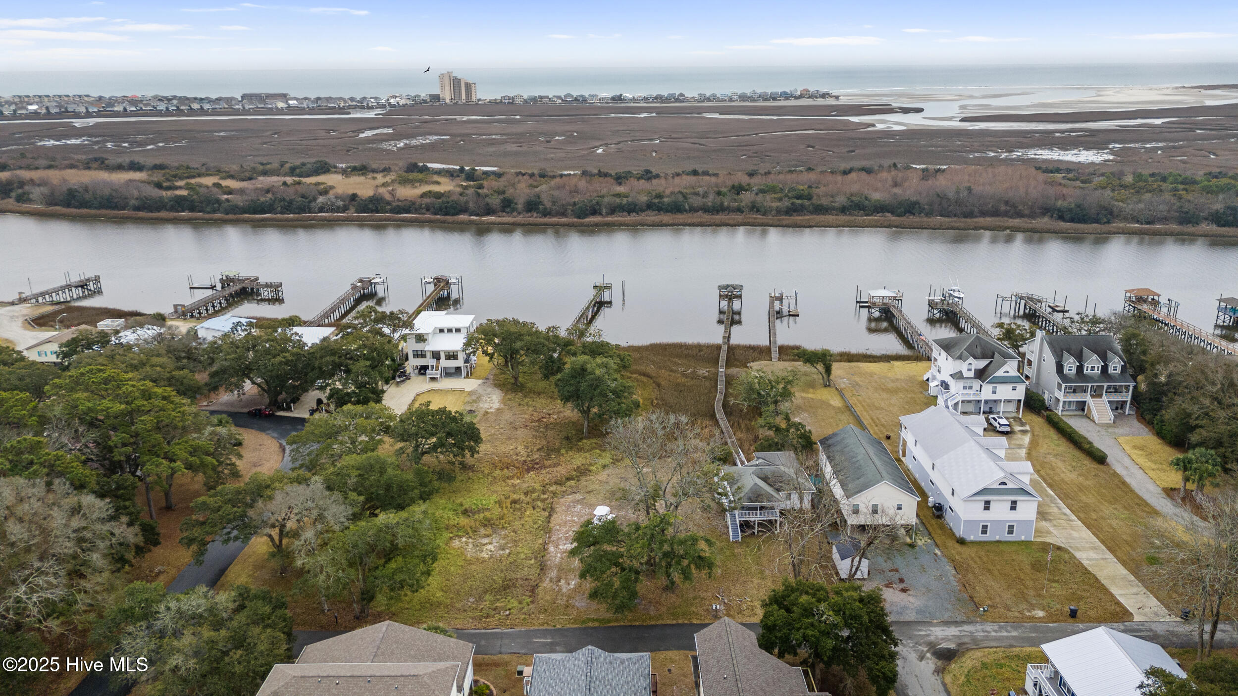 2016 Camelot Drive SW