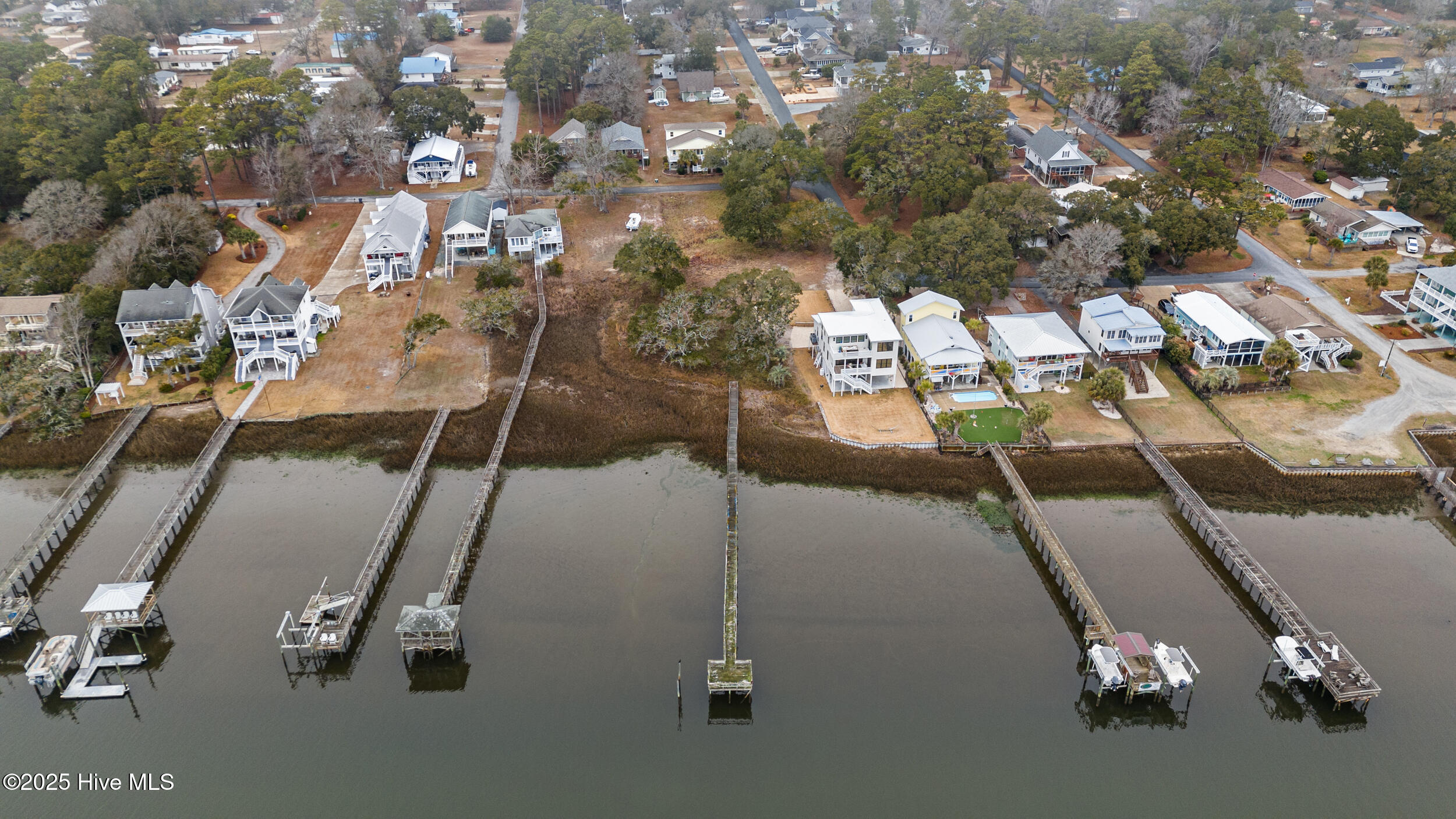 2016 Camelot Drive SW