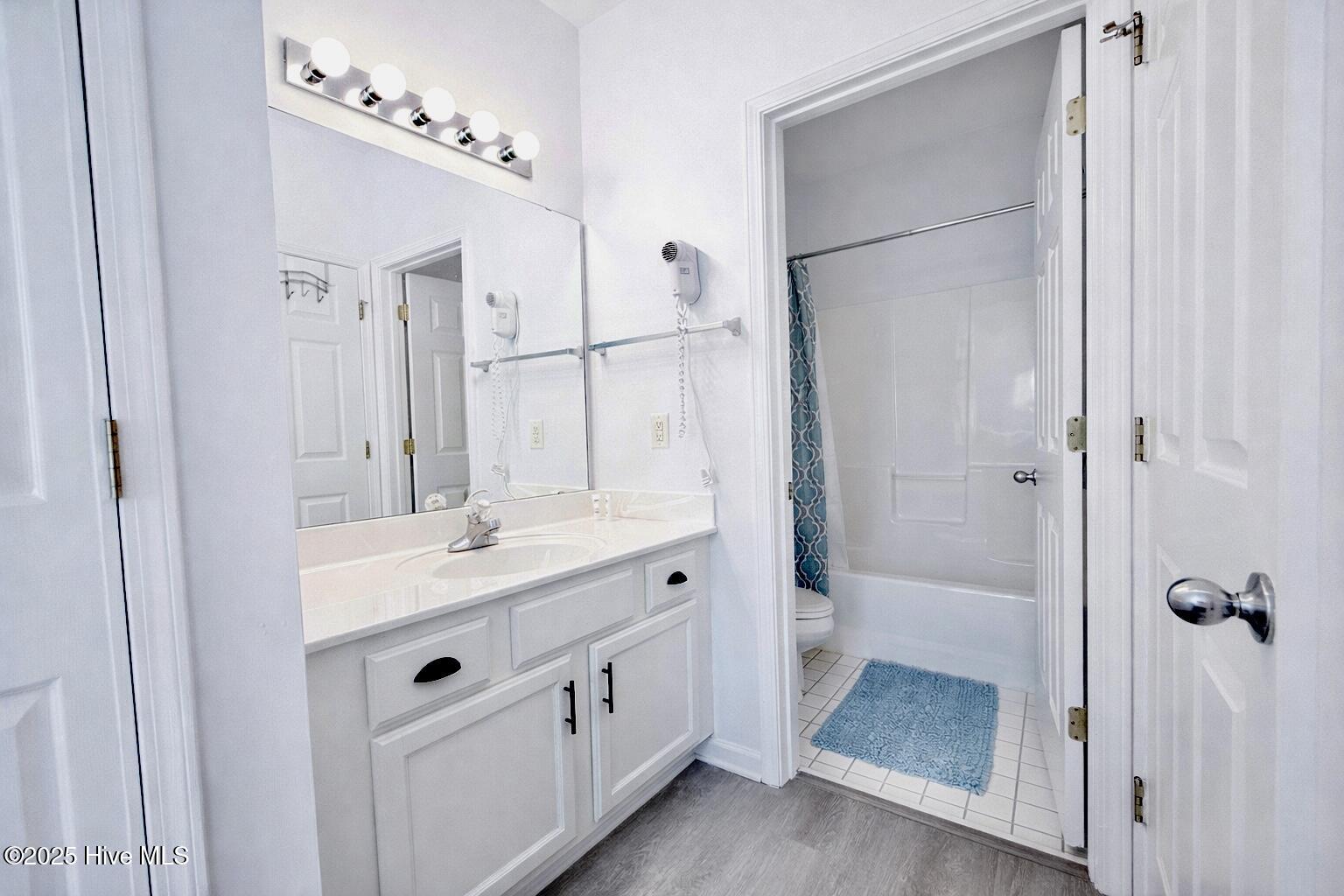 165 Royal Poste Road, # 2911 # 2911