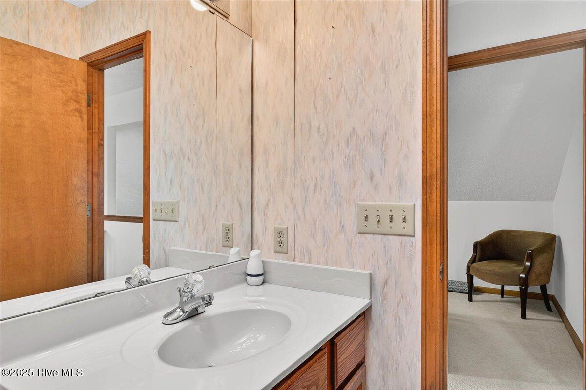 1618 Woodland Court SW