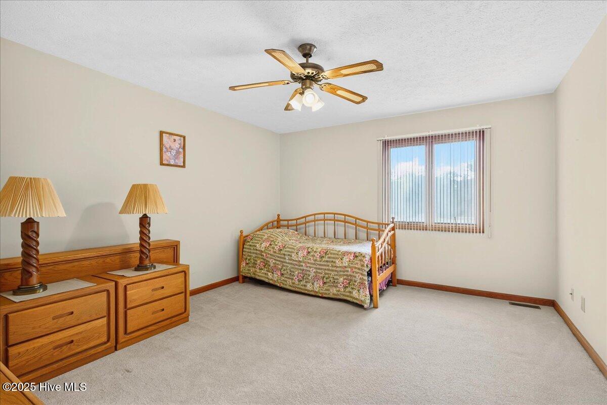 1618 Woodland Court SW