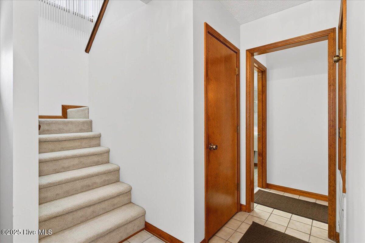 1618 Woodland Court SW