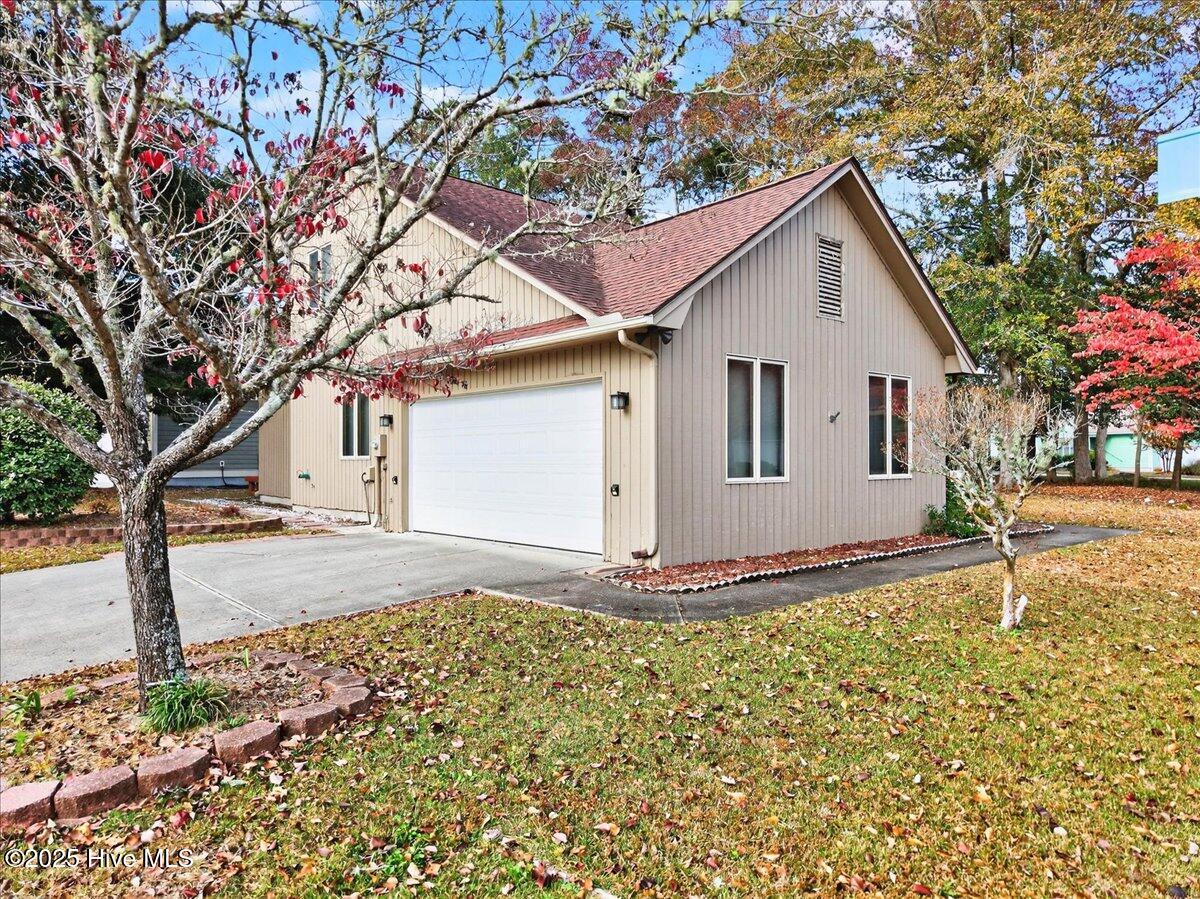 1618 Woodland Court SW