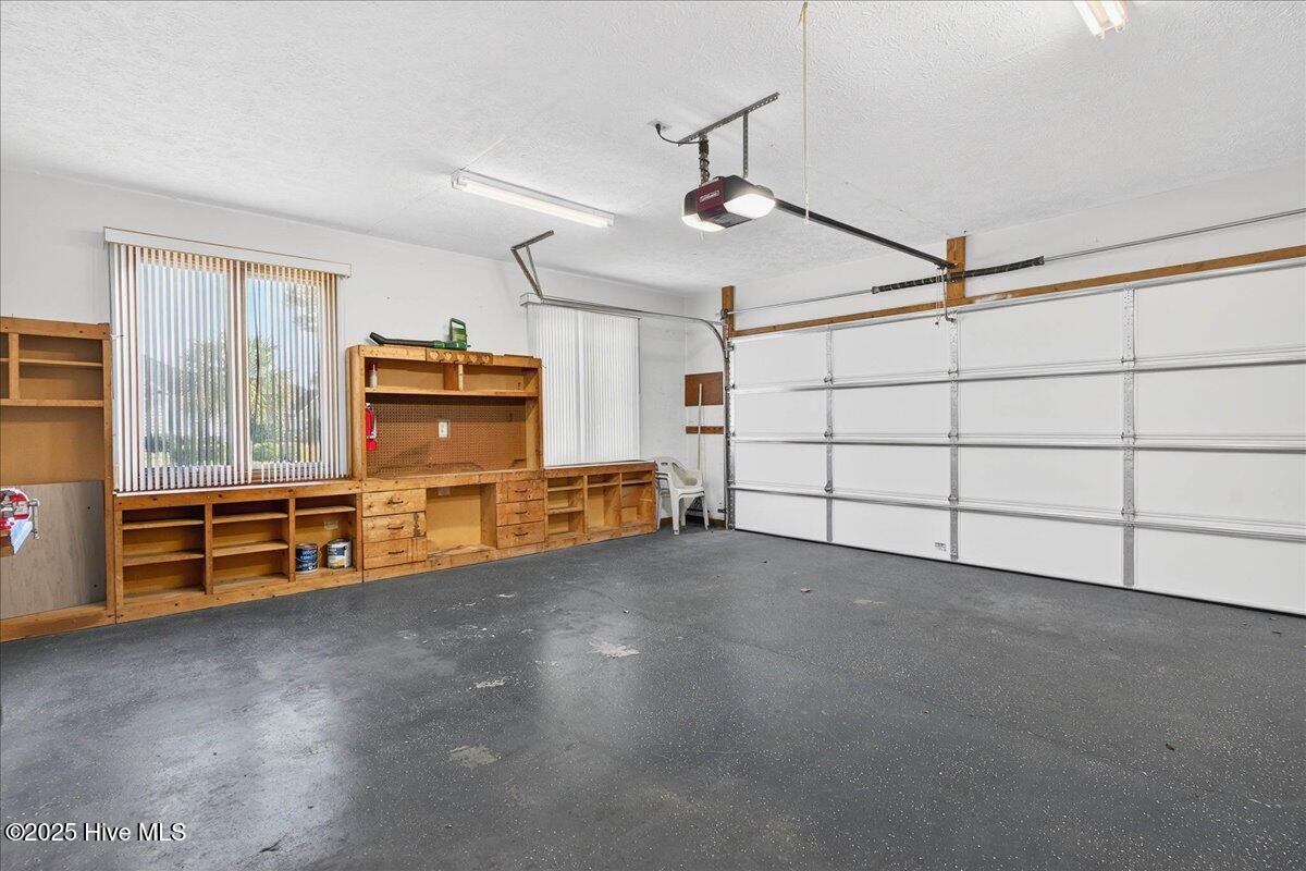 1618 Woodland Court SW