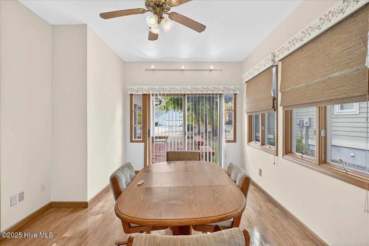 1618 Woodland Court SW