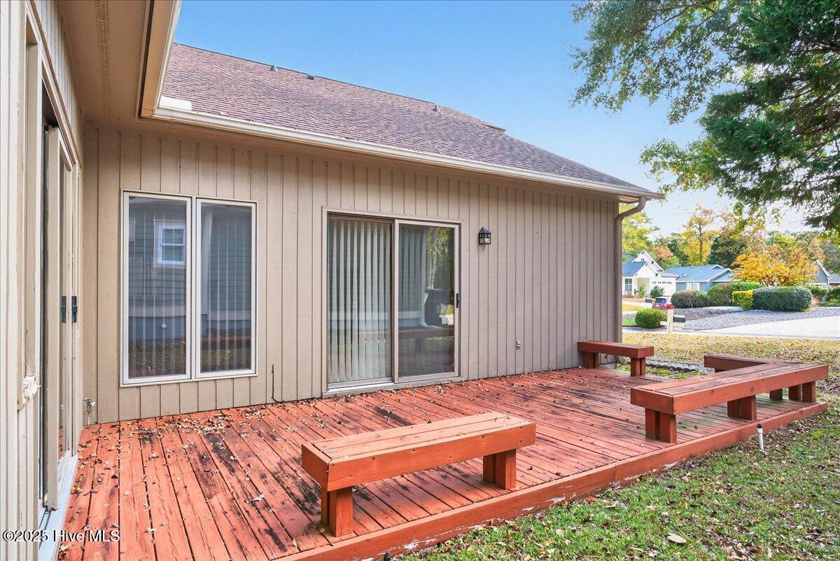 1618 Woodland Court SW