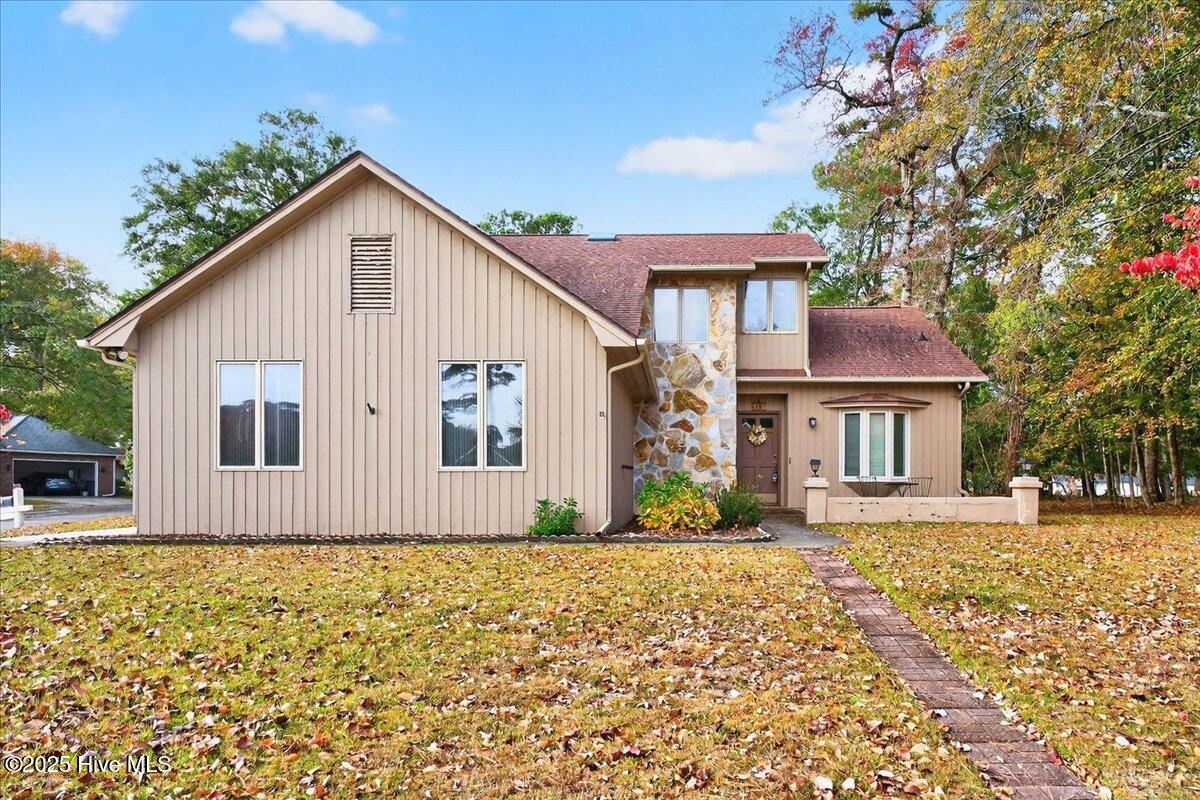 1618 Woodland Court SW