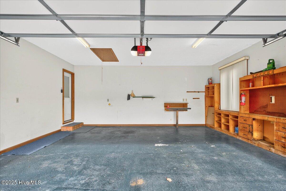 1618 Woodland Court SW