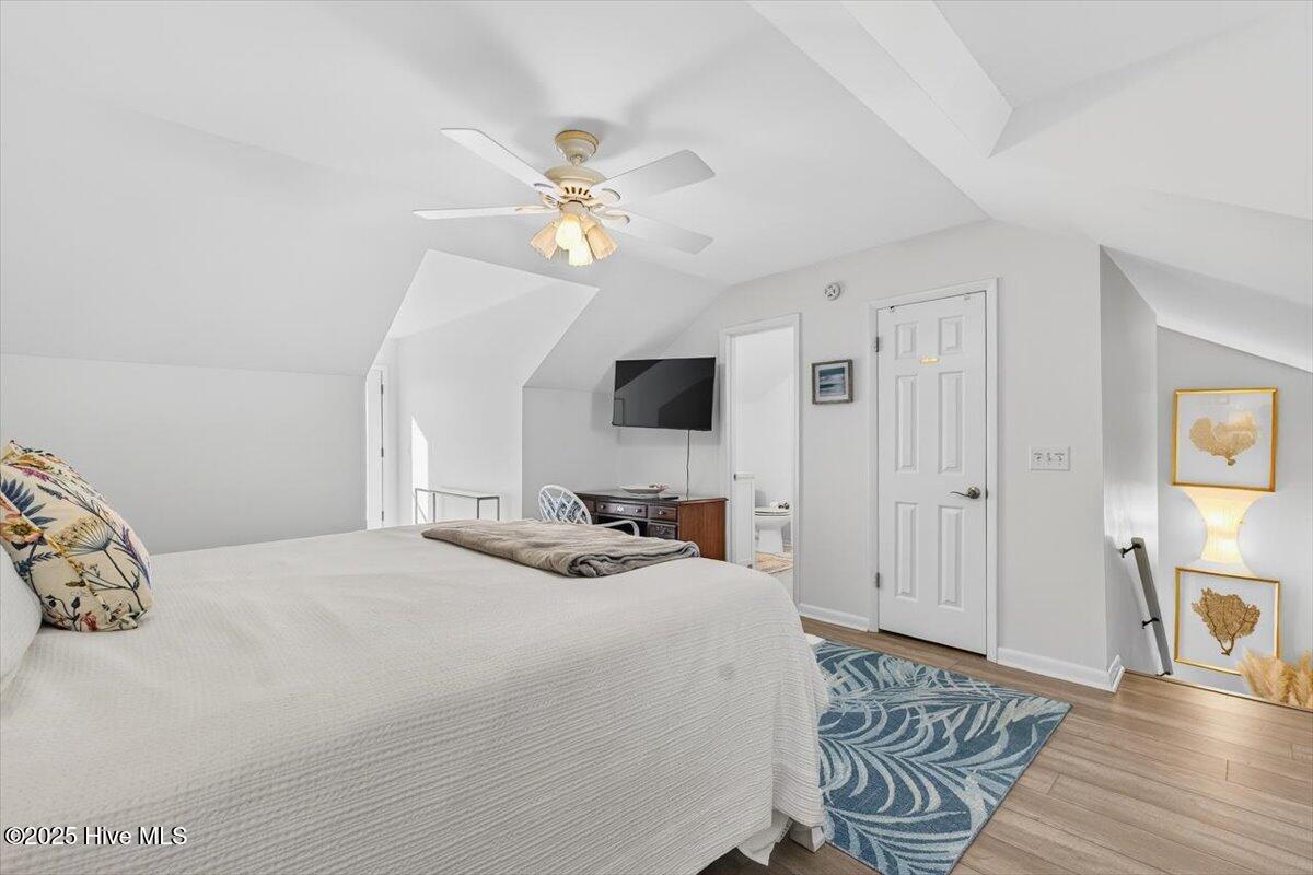 30 Beaufort Street, Apt F Apt F