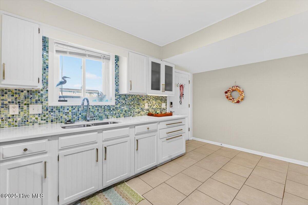 30 Beaufort Street, Apt F Apt F