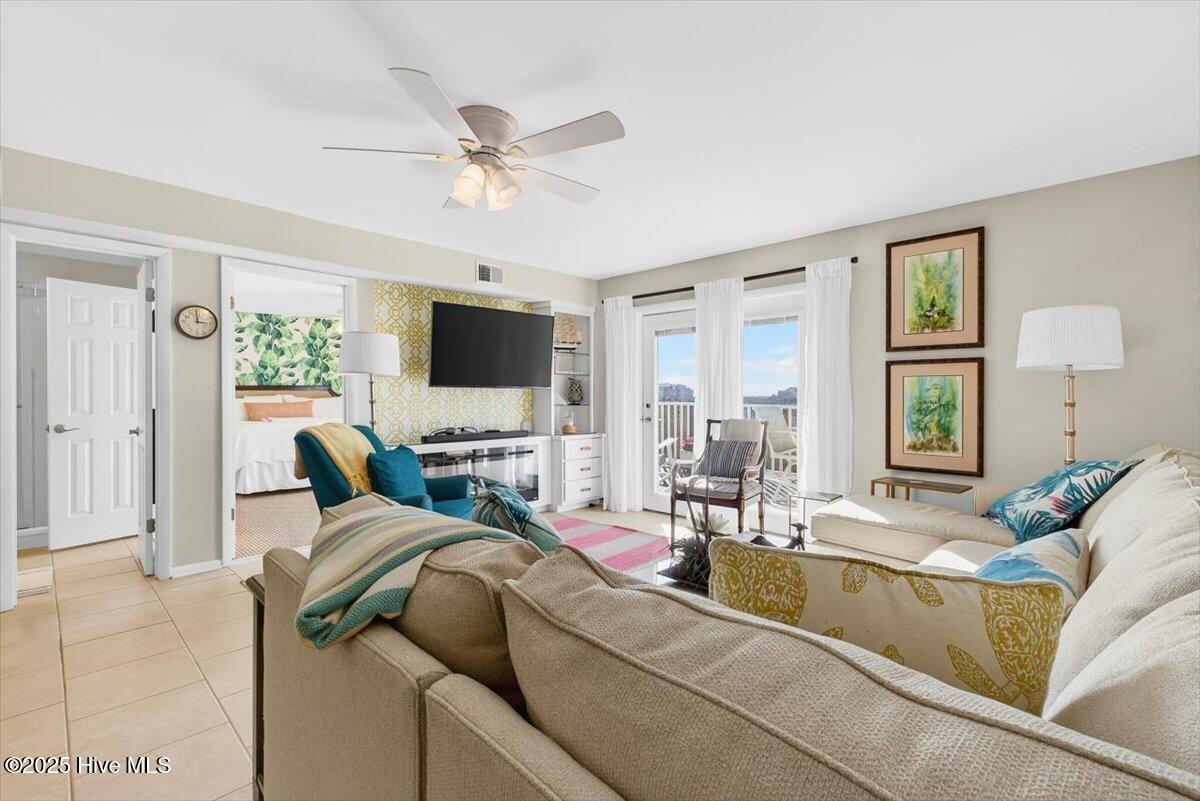 30 Beaufort Street, Apt F Apt F