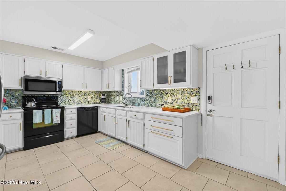 30 Beaufort Street, Apt F Apt F