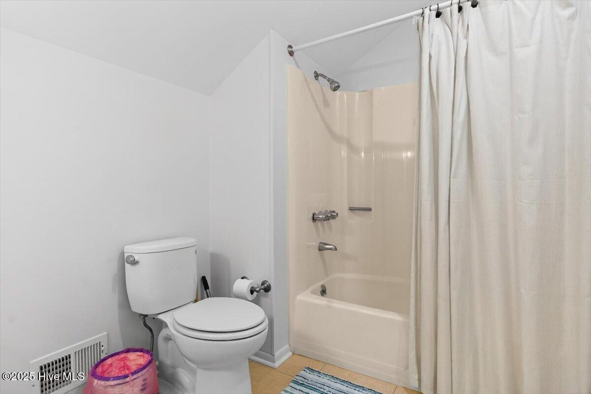 30 Beaufort Street, Apt F Apt F