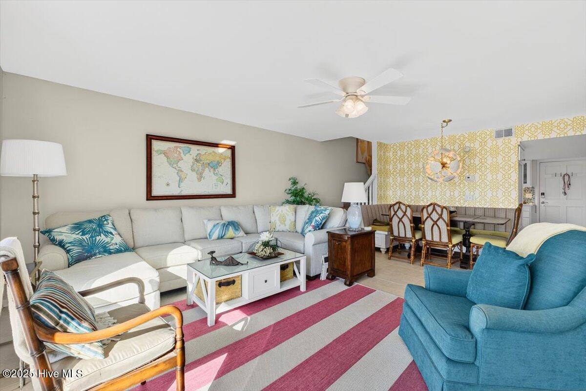 30 Beaufort Street, Apt F Apt F