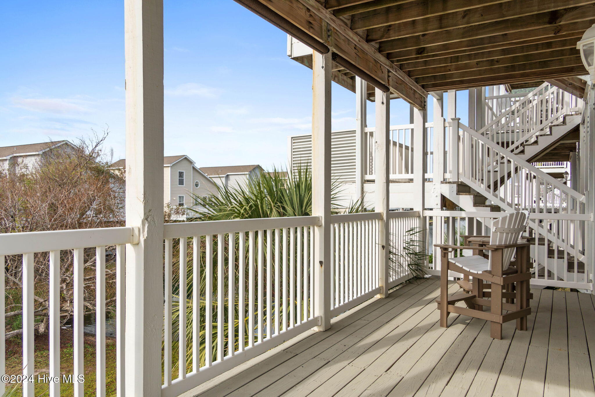 185 Via Old Sound Boulevard B