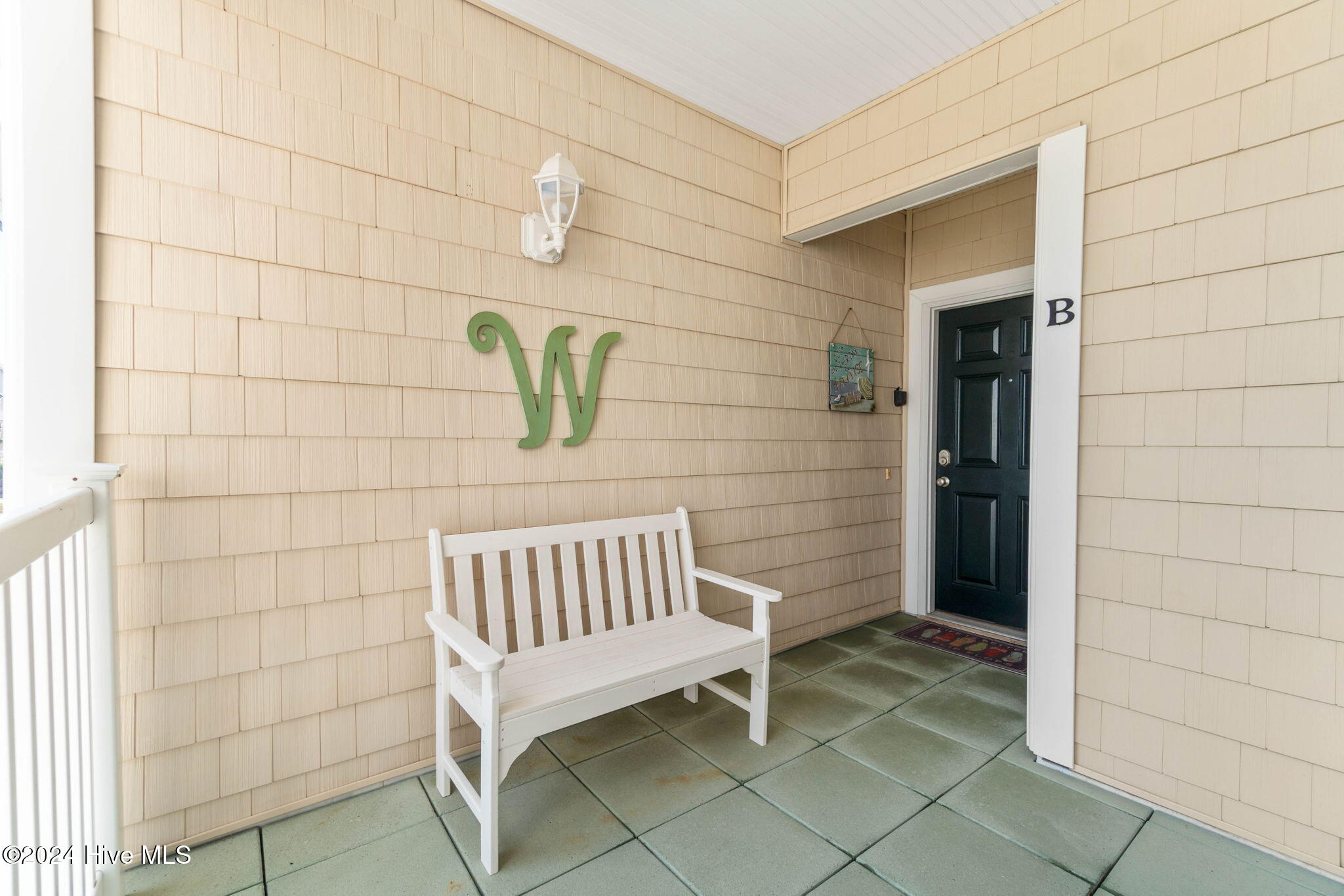 185 Via Old Sound Boulevard B