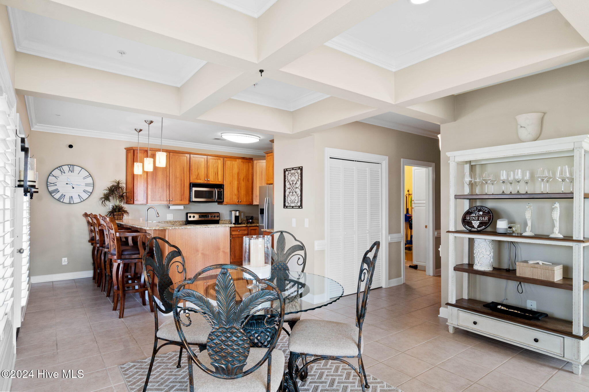 185 Via Old Sound Boulevard B