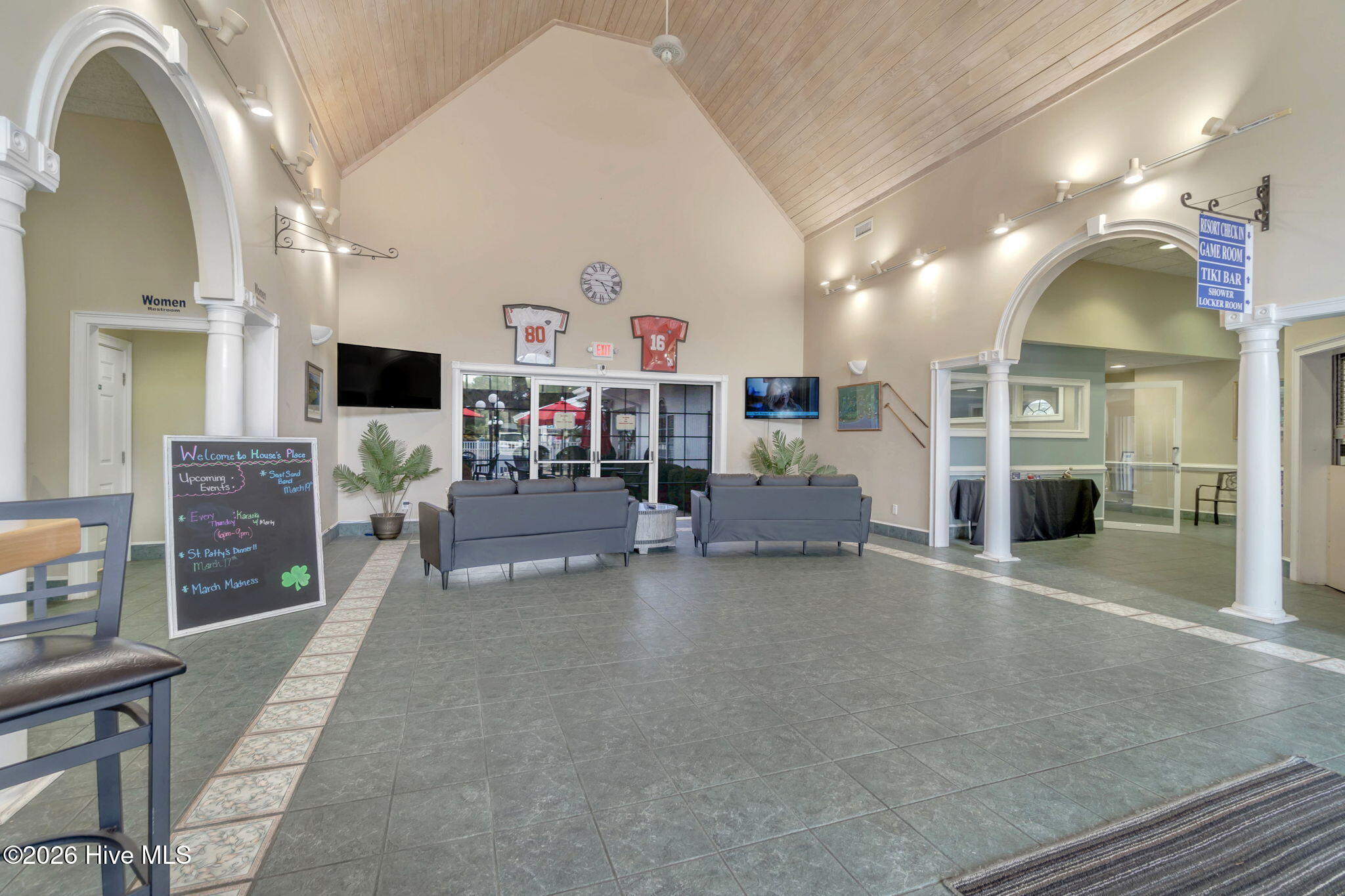 133 Avian Drive Apt 3403