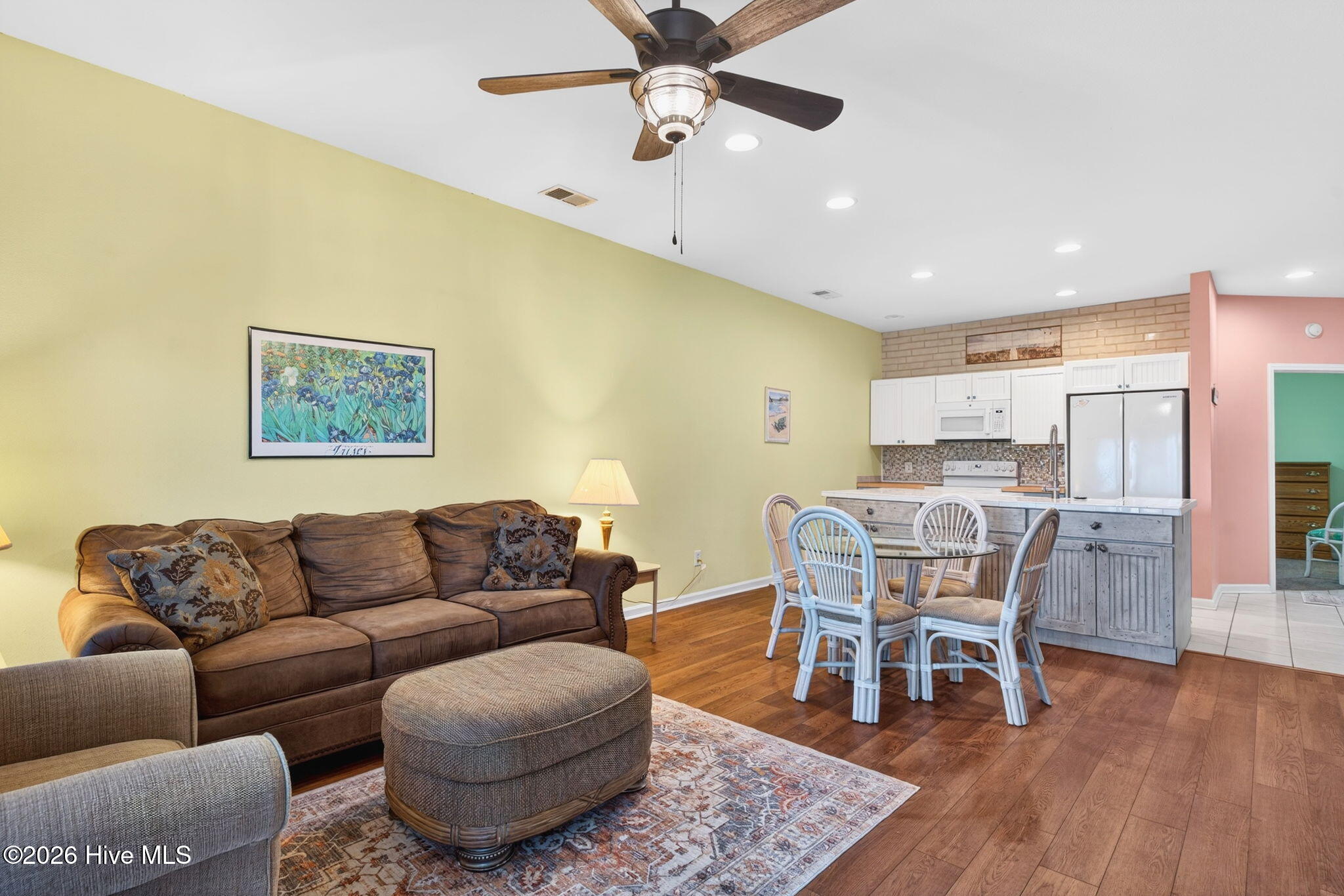 133 Avian Drive Apt 3403