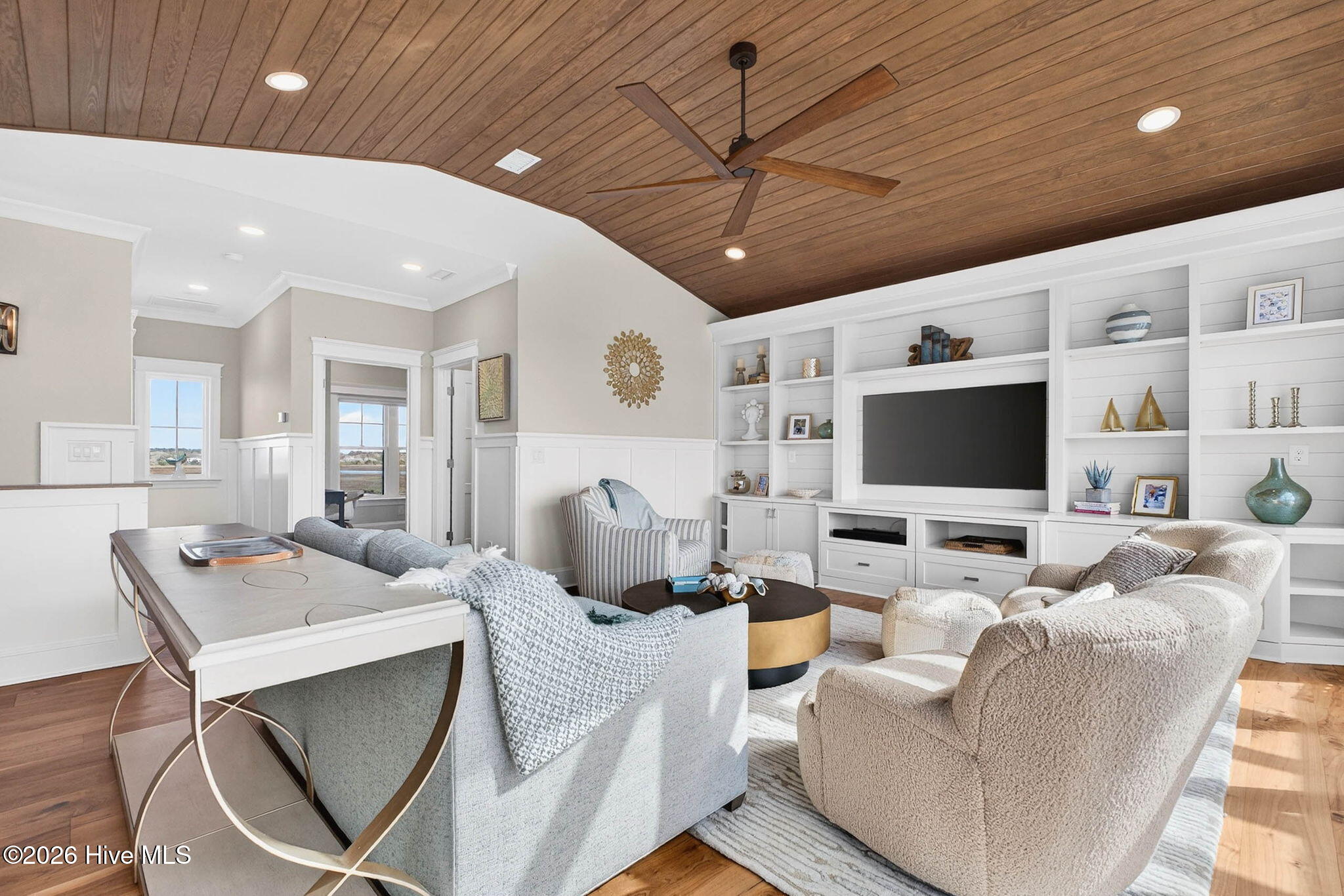 1416 Riverside Drive