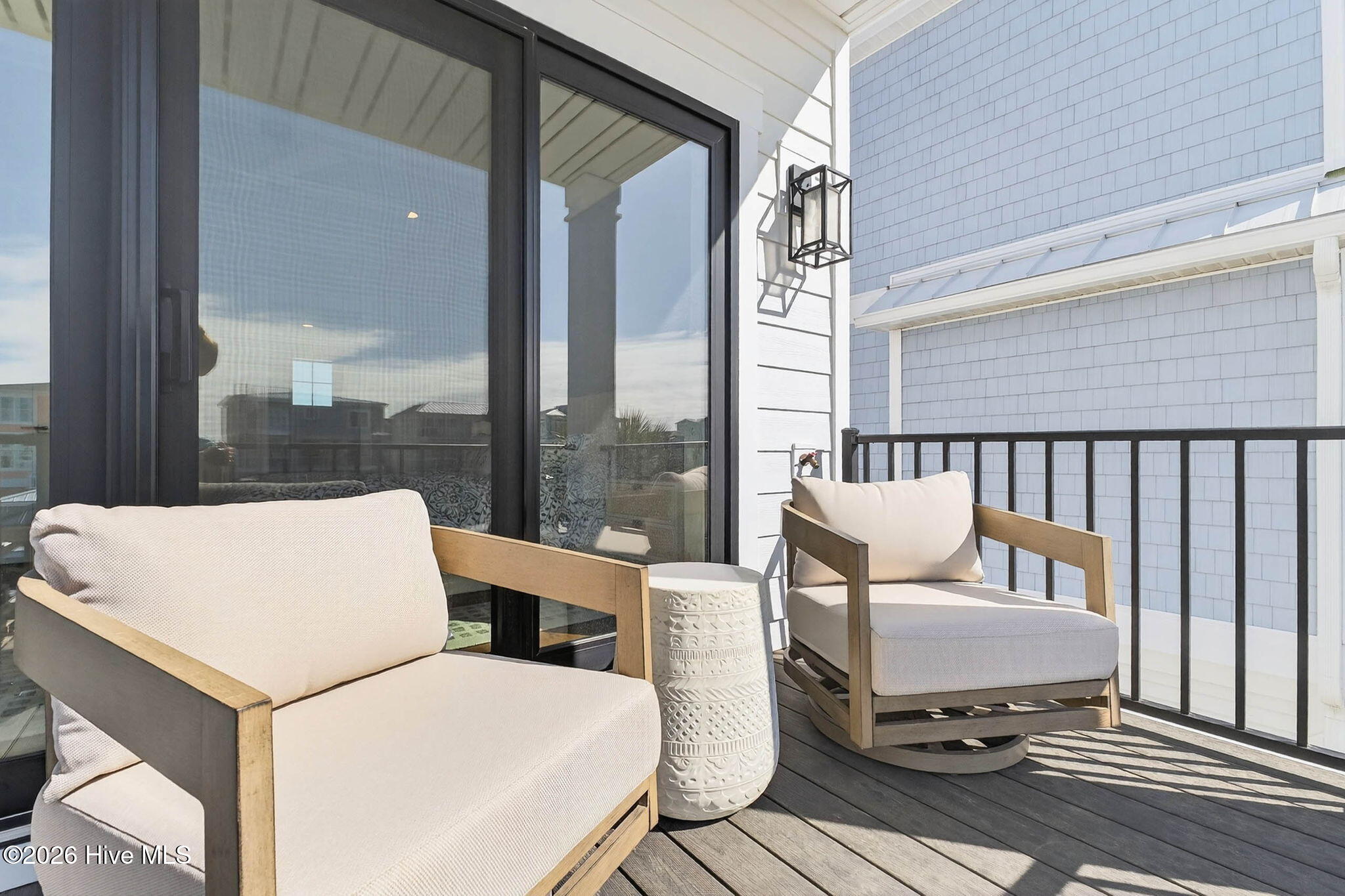 1416 Riverside Drive