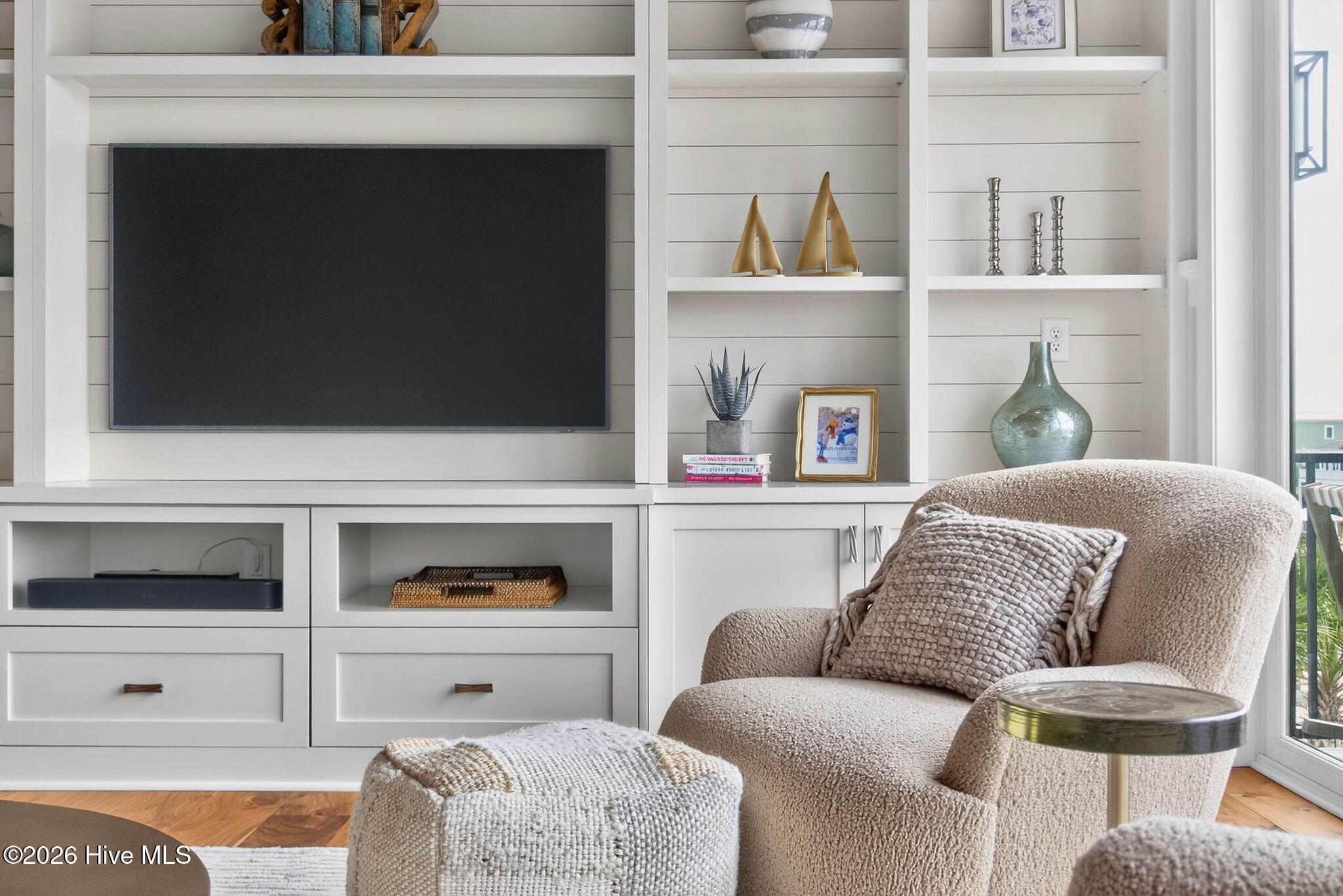 1416 Riverside Drive