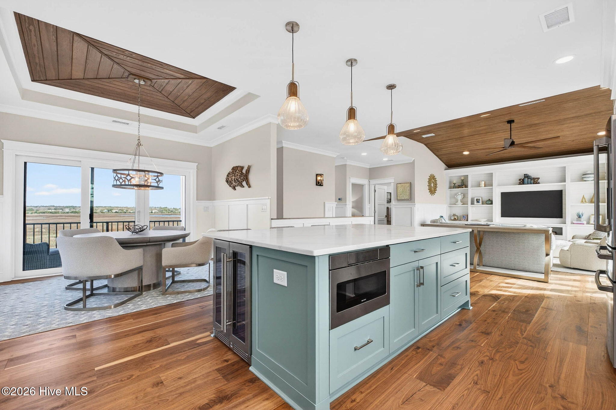 1416 Riverside Drive