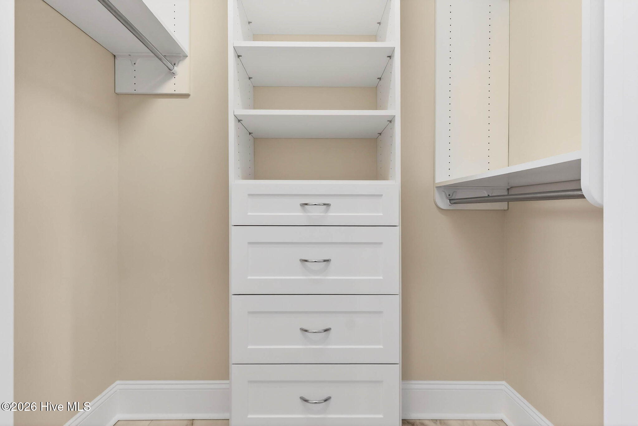 1416 Riverside Drive